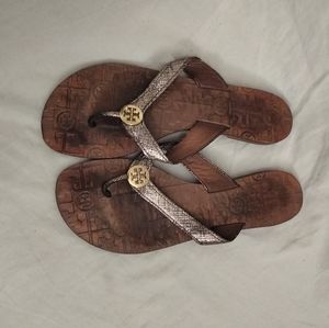 Tory Burch Thora Sandals Gold Flip Flops Size 9